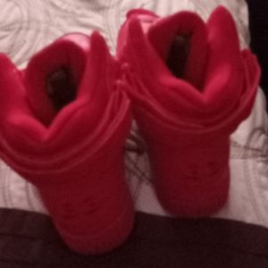 Patrick Ewing snickers